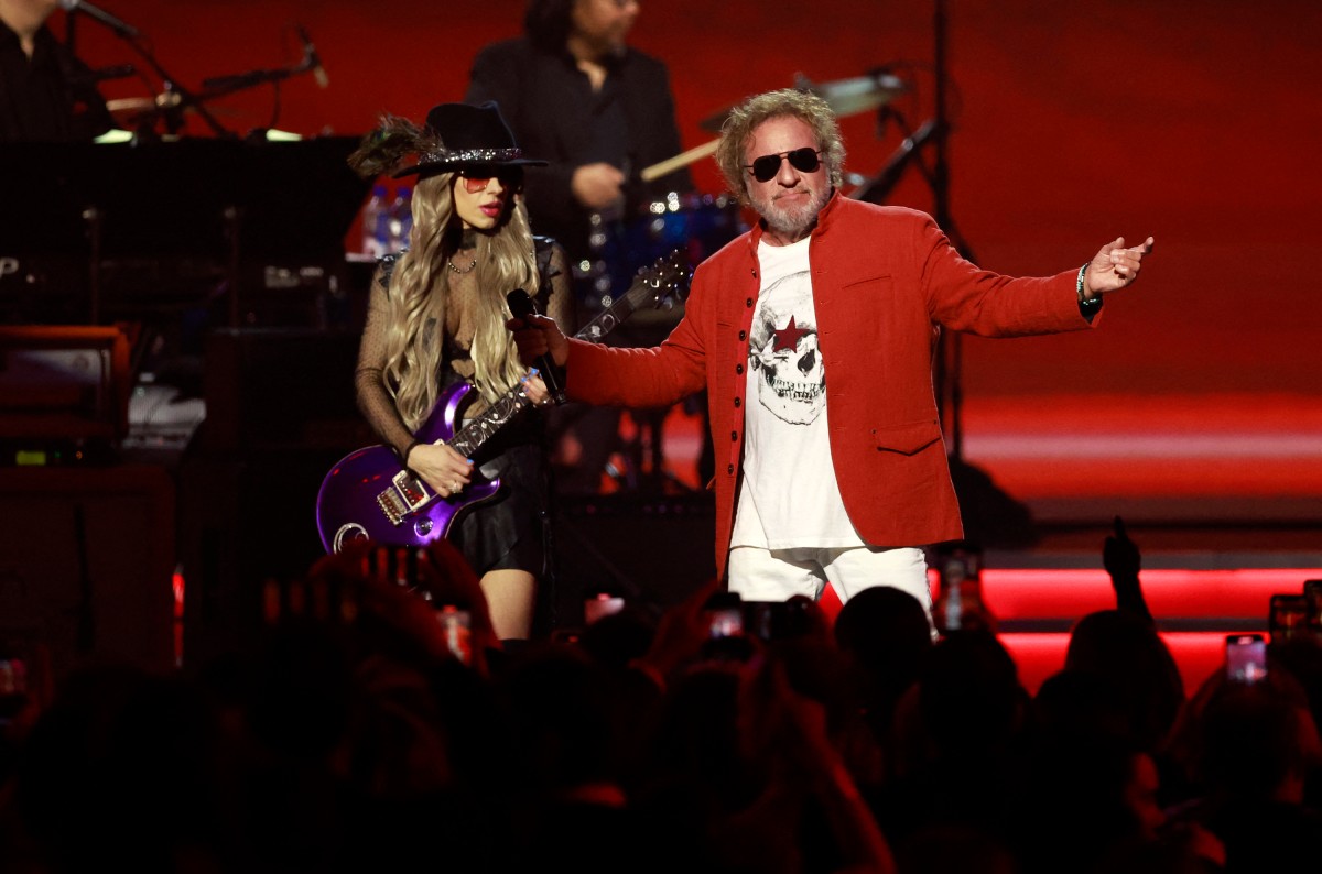 عشية توزيع جوائز غرامي ... جون بون جوفي نجم حفلة صاخبة وزاخرة بالنجوم (صور)